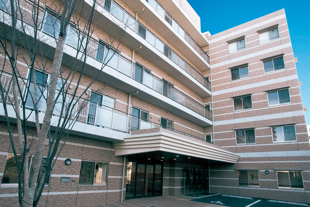 ニチイホーム多摩川緑地の外観